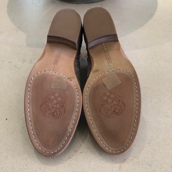 Vince Camuto Prasata Bootie - 6.5 - Picture 6 of 8